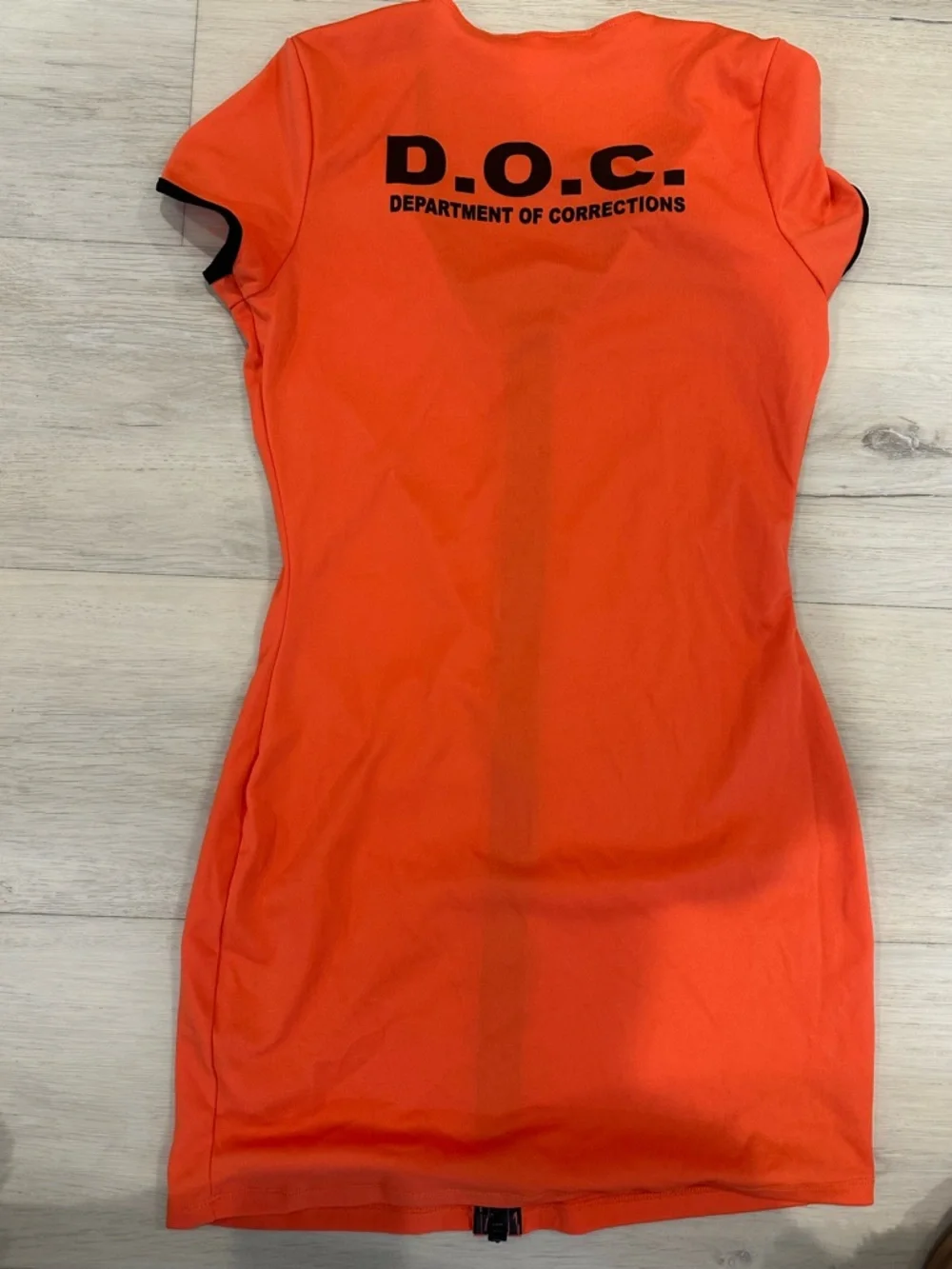 Spirit Halloween 'County Prison' Zip Front Costume Dress - Picture 3 of 3